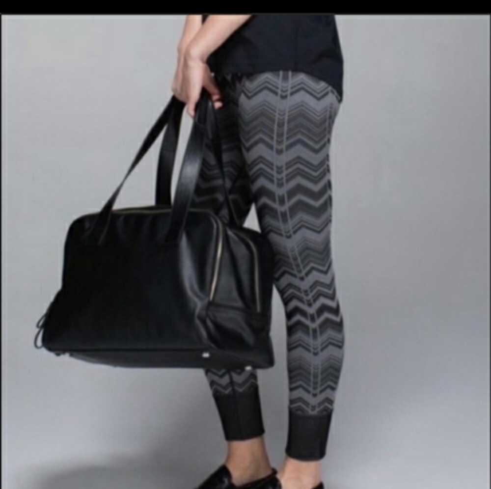NWT Lululemon Ebb to the Street Leggings